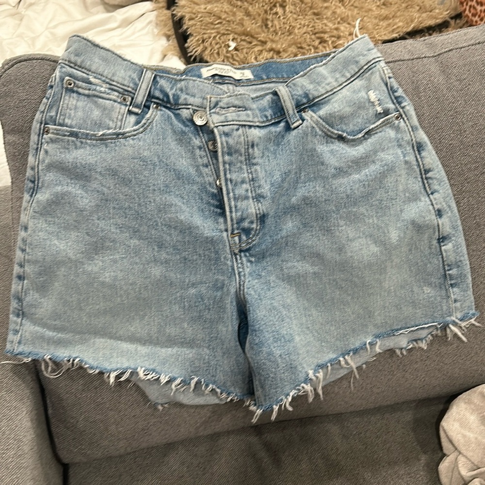 Abercrombie Dad crossover jean shorts